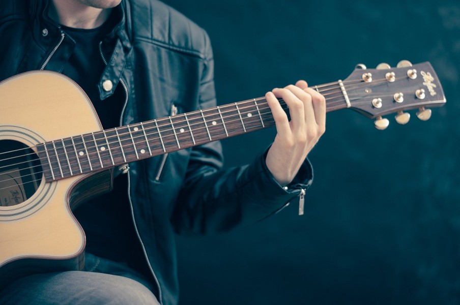 Les bénéfices d'apprendre la musique